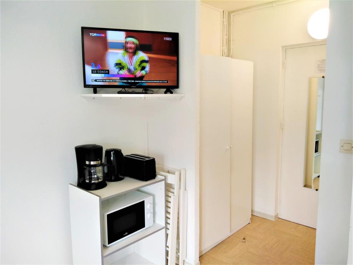 Le Petit Aurouze Apartment เลอเดโวลุย ภายนอก รูปภาพ