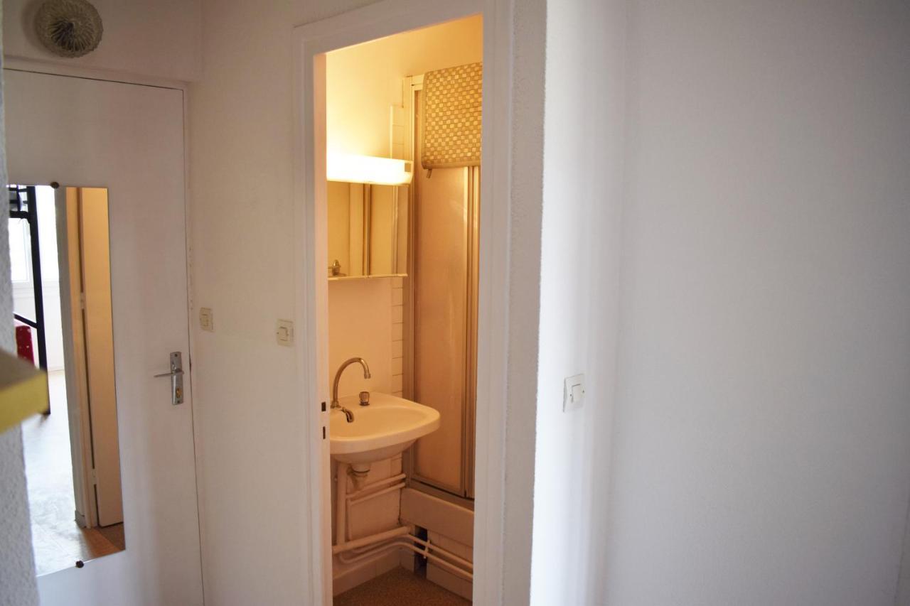 Le Petit Aurouze Apartment เลอเดโวลุย ภายนอก รูปภาพ